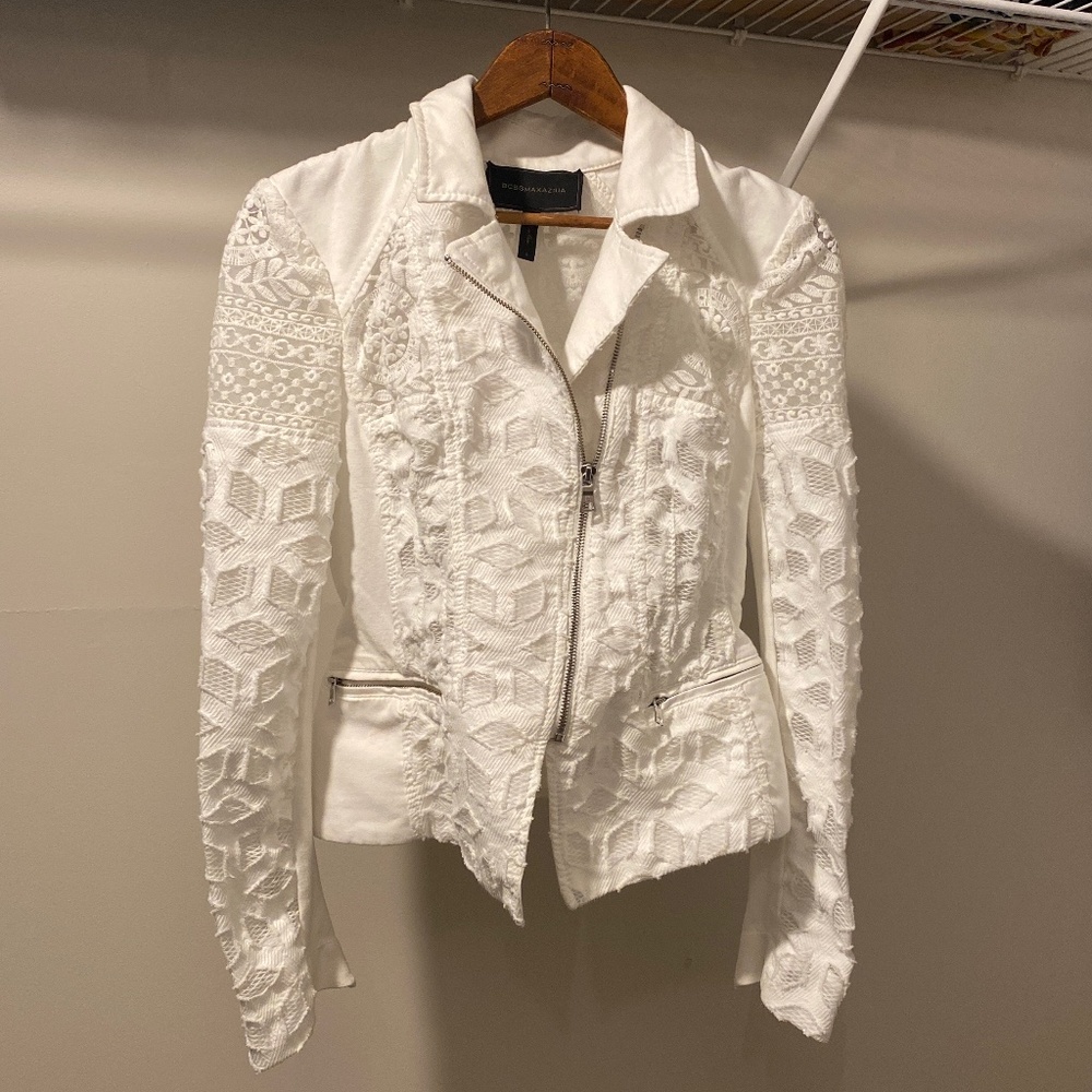 BCBG MAXAZRIA light jacket, unique lace detail, zip up